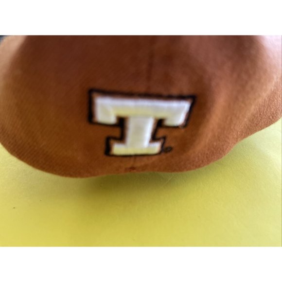Texas‎ Longhorns Mens Small Cap NCAA Zephyr Embroidered Baseball Hat Brown Logo - Picture 5 of 6